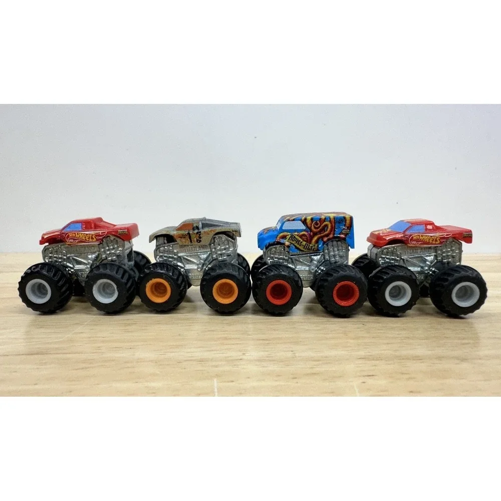 Monster Jam Minis Bundle of 7 Spin Master 1:87 Scale Diecast Trucks Toys